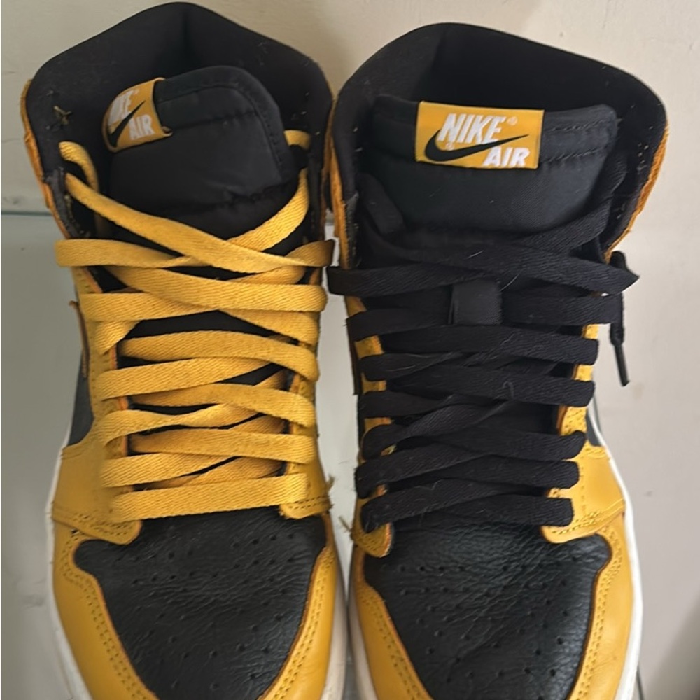 Nike Air High-Top Sneakers Black and Yellow